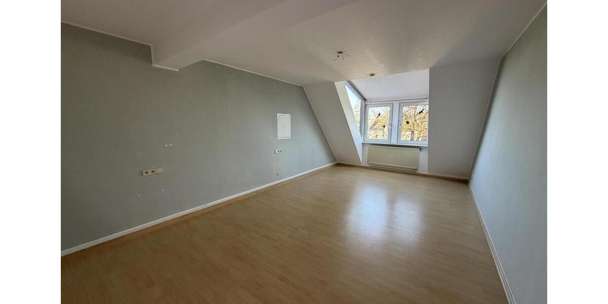 Etagenwohnung Villingen-Schwenningen Schwenningen - 3.5 Zimmer, 104 m&sup2;, 880&euro; | Angebot:24466250