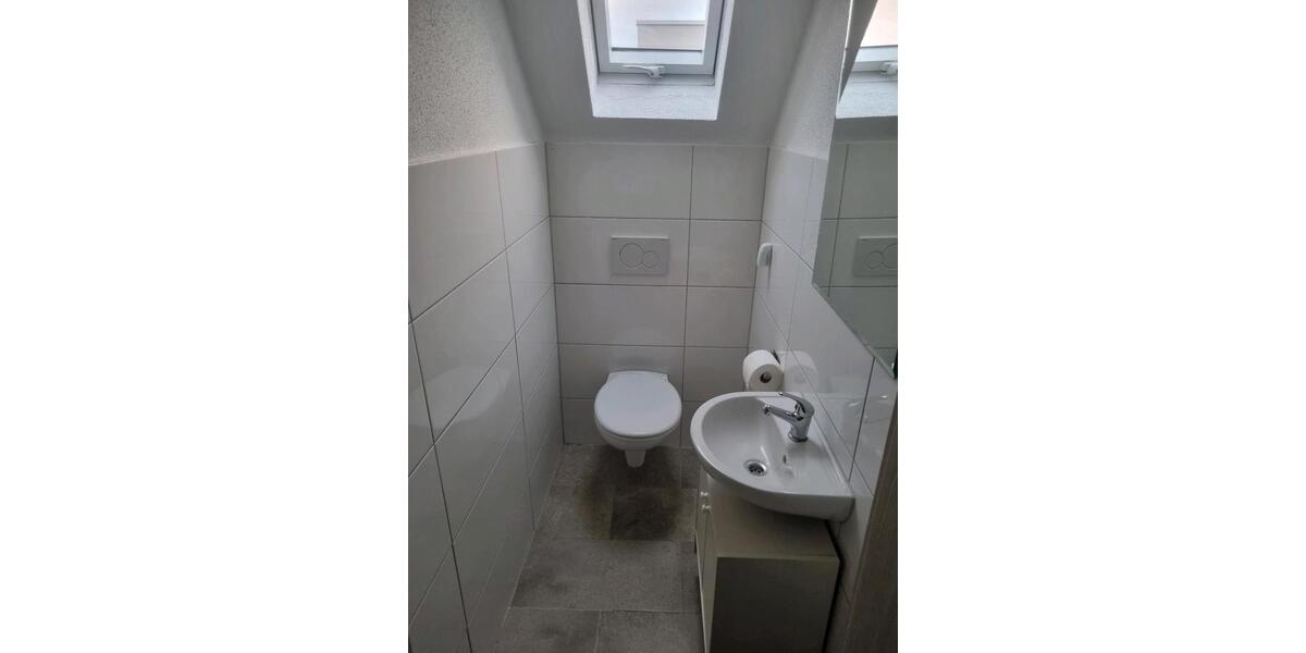 Dachgeschoßwohnung Tuttlingen - 3 Zimmer, 100 m&sup2;, 750&euro; | Angebot:25986892