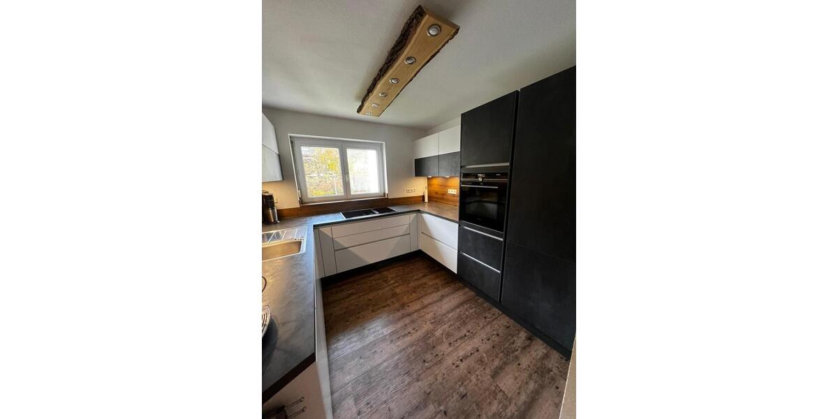 Etagenwohnung Tuttlingen - 2.5 Zimmer, 63 m&sup2;, 710&euro; | Angebot:25906942