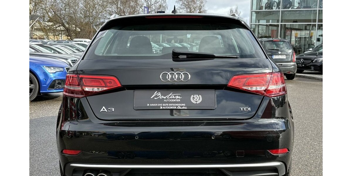 Audi A3 2.0 TDI Sportback NAVIGATION/TEMPOMAT/SHZ/PDC 141.977 km 14.800 &euro; Villingen-Schwenningen 78054