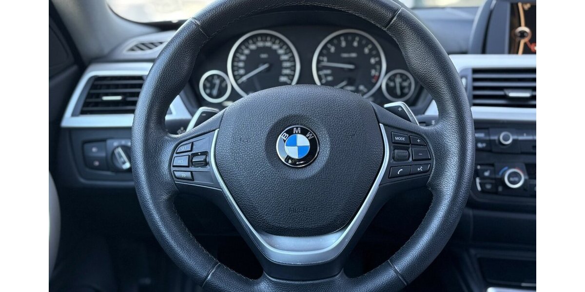 BMW 435I Coupe xDrive MEMORY/SITZHEIZUNG/LED/1.HAND 125.089 km 22.900 &euro; Villingen-Schwenningen 78054