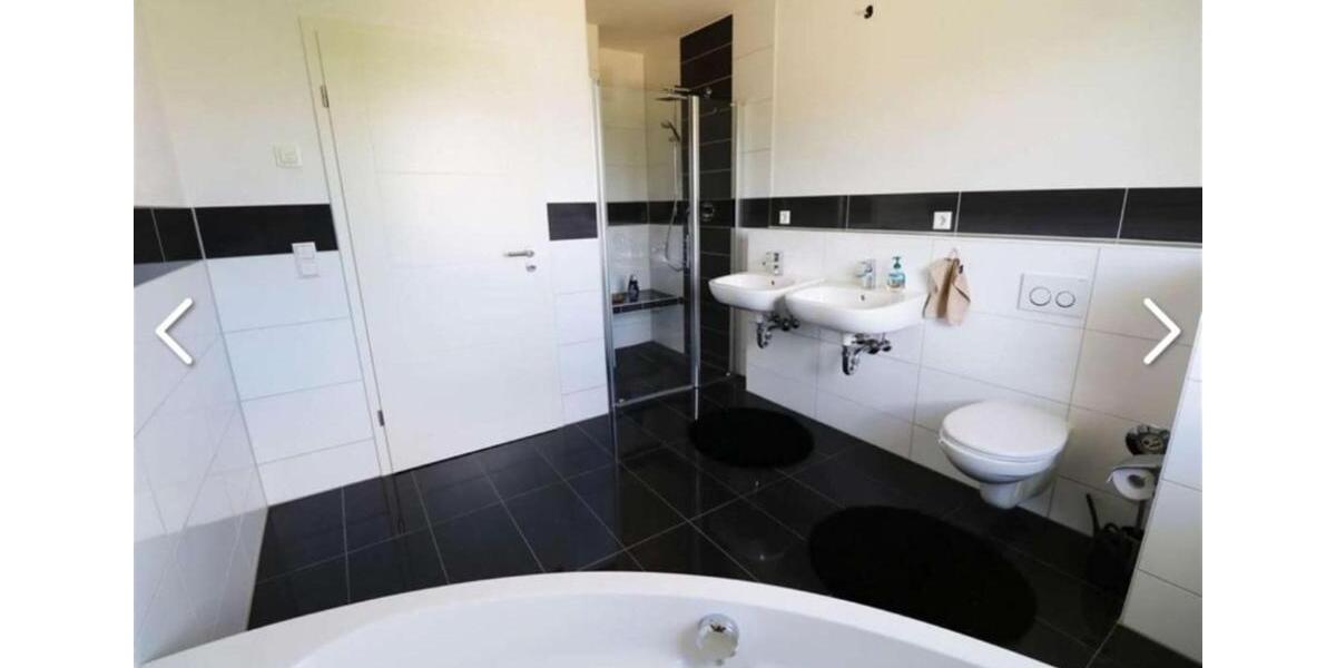 Etagenwohnung Villingen-Schwenningen Schwenningen - 4 Zimmer, 140 m&sup2;, 1.300&euro; | Angebot:25614631