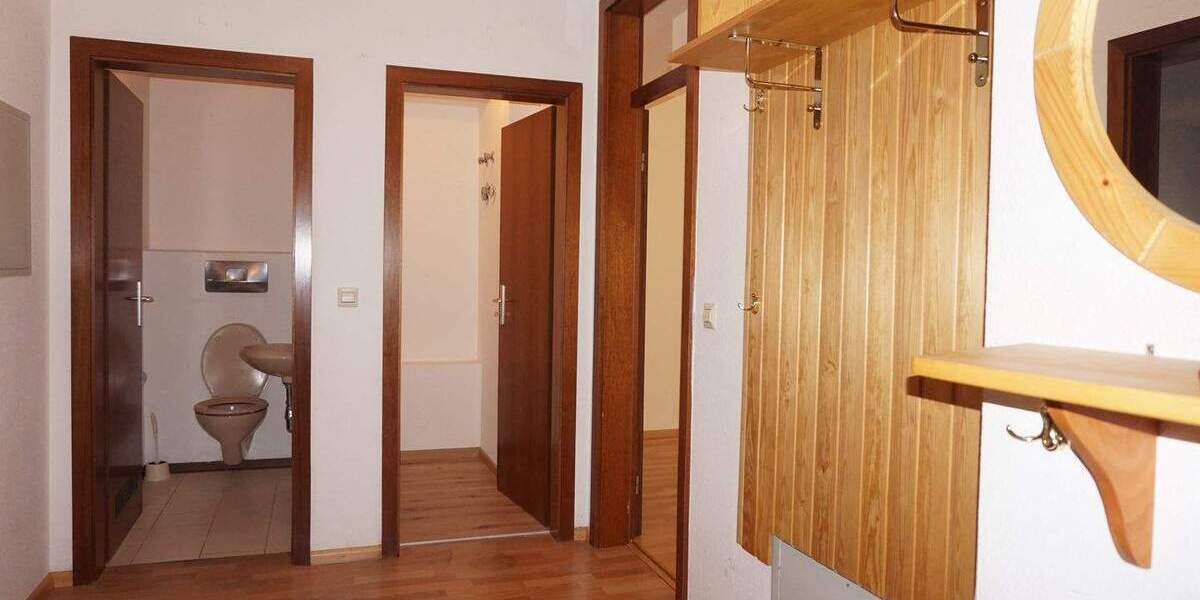 Etagenwohnung Schramberg - 2 Zimmer, 95 m&sup2;, 160.000&euro; | Angebot:25707911