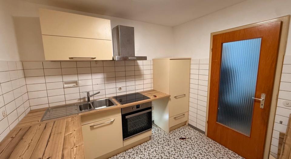 Etagenwohnung Tuttlingen - 3 Zimmer, 100 m&sup2;, 500&euro; | Angebot:25365050