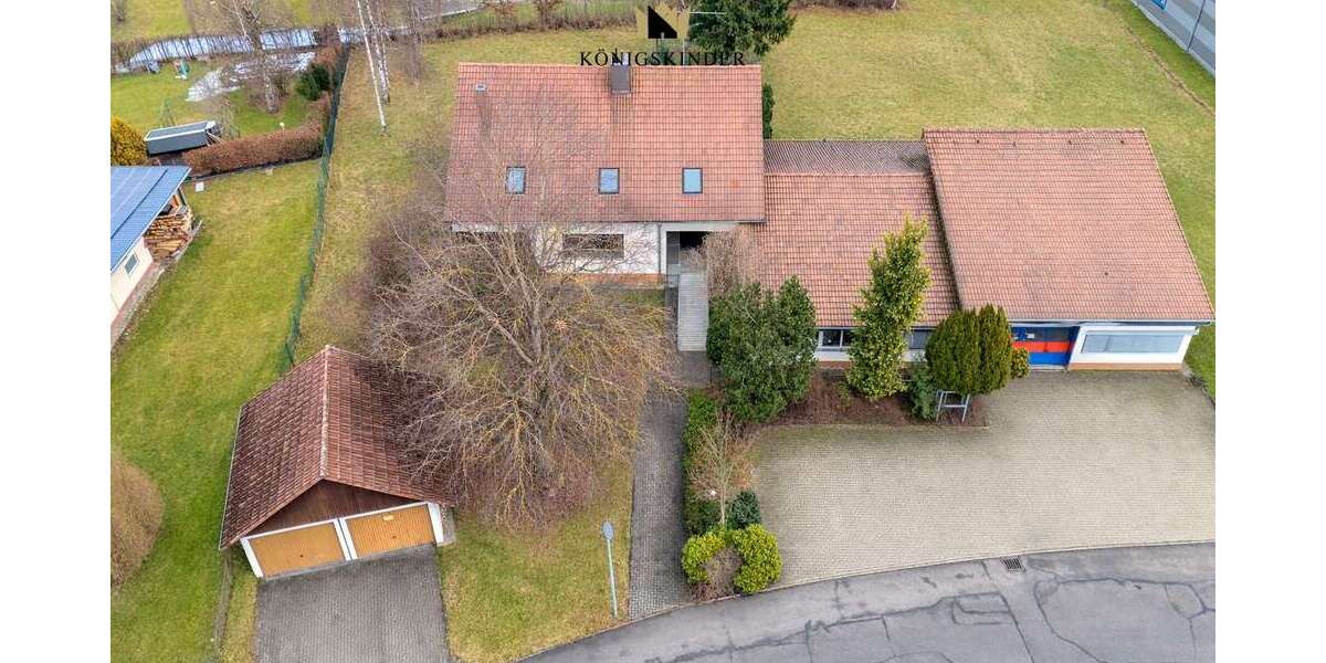 Einfamilienhaus Schramberg - 7 Zimmer, 196 m&sup2;, 780.000&euro; | Angebot:24904656