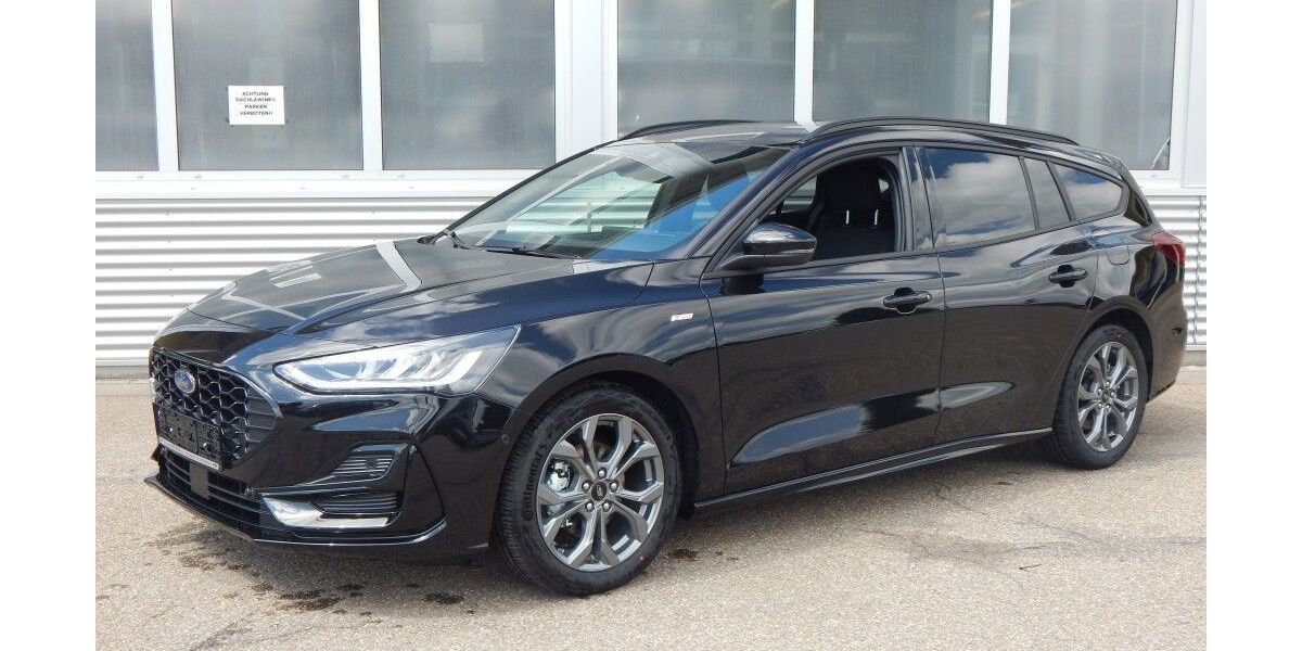 Ford Focus 14.500 km 24.990 &euro; Schramberg 78713