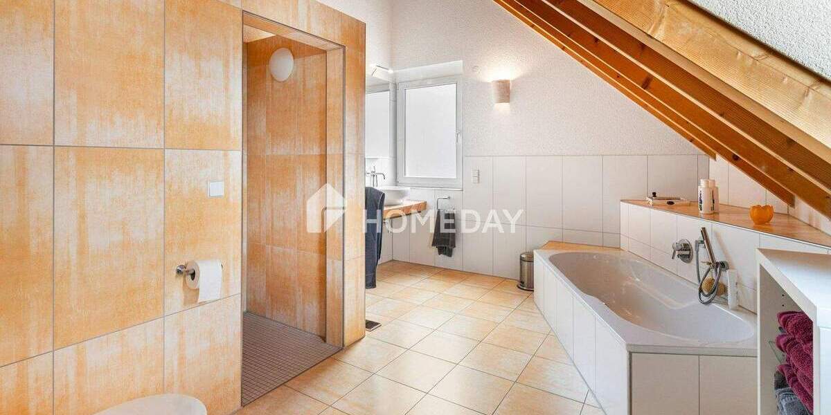 Einfamilienhaus Löffingen - 6 Zimmer, 224 m&sup2;, 720.000&euro; | Angebot:25708371