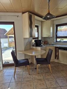 IDYLLISCHES FAMILIENPARADIES IN RUHIGER LAGE - Einfamilienhaus Wurmlingen | Angebot:25473823