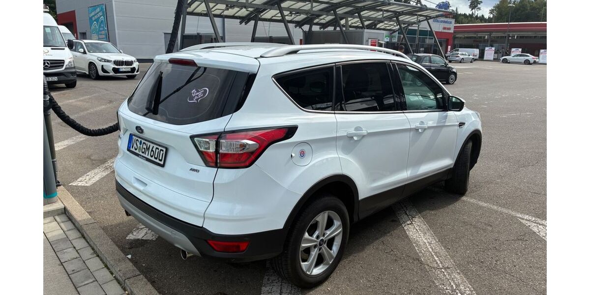 Ford Kuga 184.000 km 12.200 &euro; Villingen 78050