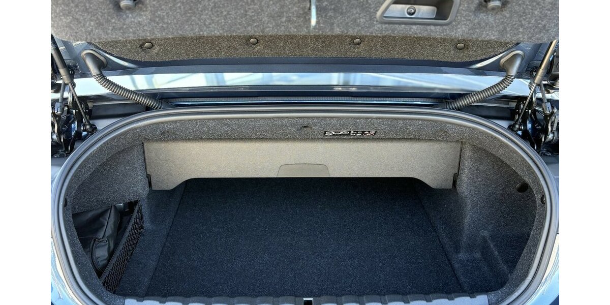 BMW 420i Cabrio 360°/MEMORY/LENKHZ/DAB/NAVI/1.HAND 3.721 km 49.900 &euro; Villingen-Schwenningen 78054