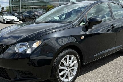 Seat Ibiza 1.0 TSI STYLE/SCHECKHEFT GEPFLEGT/TEMPOMAT 93.408 km 7.900 &euro; Villingen-Schwenningen 78054