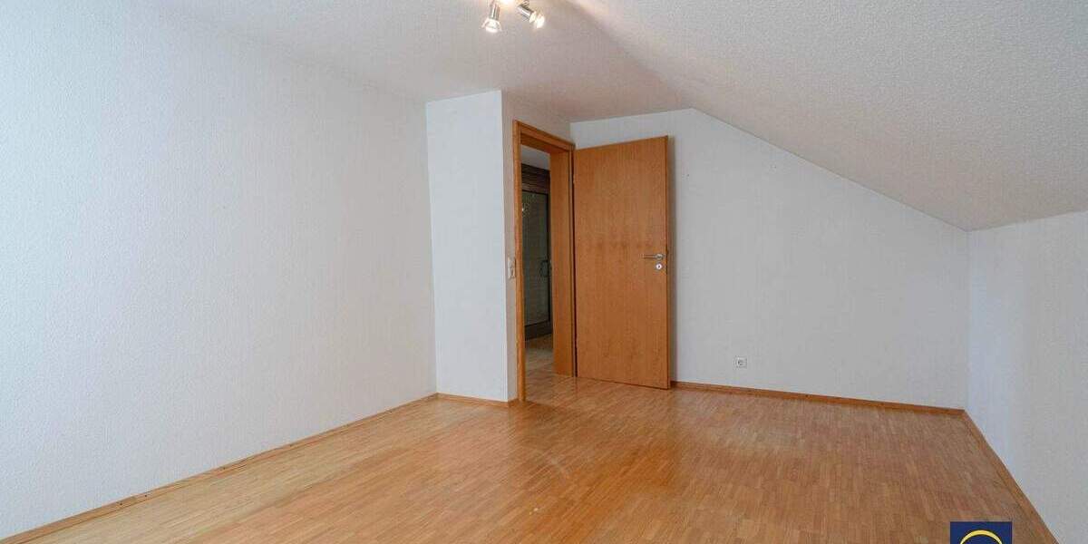 Etagenwohnung Bad Dürrheim - 7 Zimmer, 152 m&sup2;, 429.000&euro; | Angebot:25729591