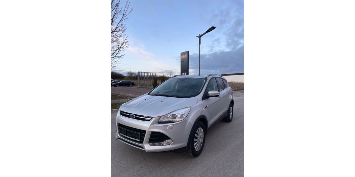 Ford Kuga 163.321 km 8.200 &euro; Villingen Schwenningen 78052