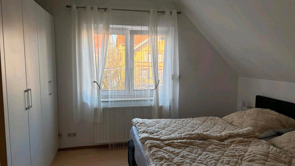 Dachgeschoßwohnung Schömberg - 5 Zimmer, 106 m&sup2;, 1.200&euro; | Angebot:25350426