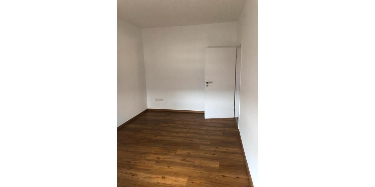 Etagenwohnung Tuttlingen - 3 Zimmer, 76 m&sup2;, 900&euro; | Angebot:25646116