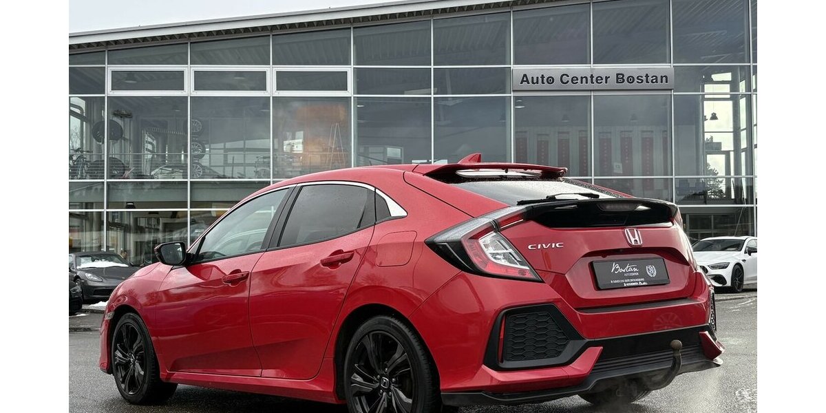 Honda Civic 5-trg.1.0 Elegance KAMERA/NAVI/DAB/AHK/SHZ 128.718 km 13.900 &euro; Villingen-Schwenningen 78054