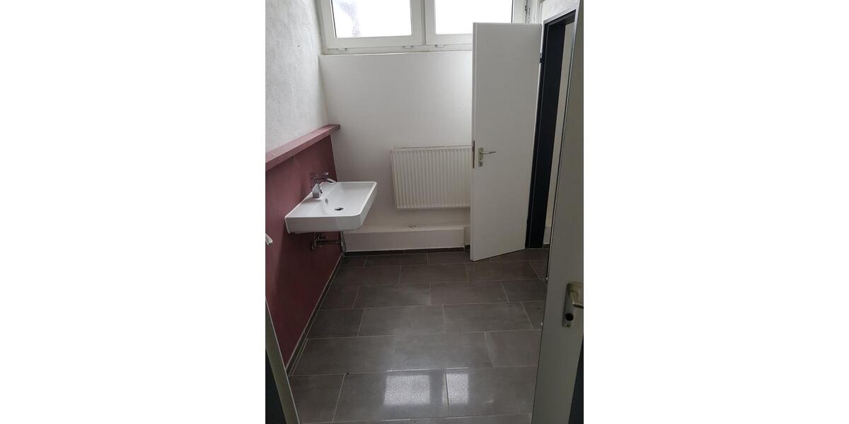 Gewerbeobjekt Sankt Georgen im Schwarzwald - 2.500&euro; | Angebot:25906026