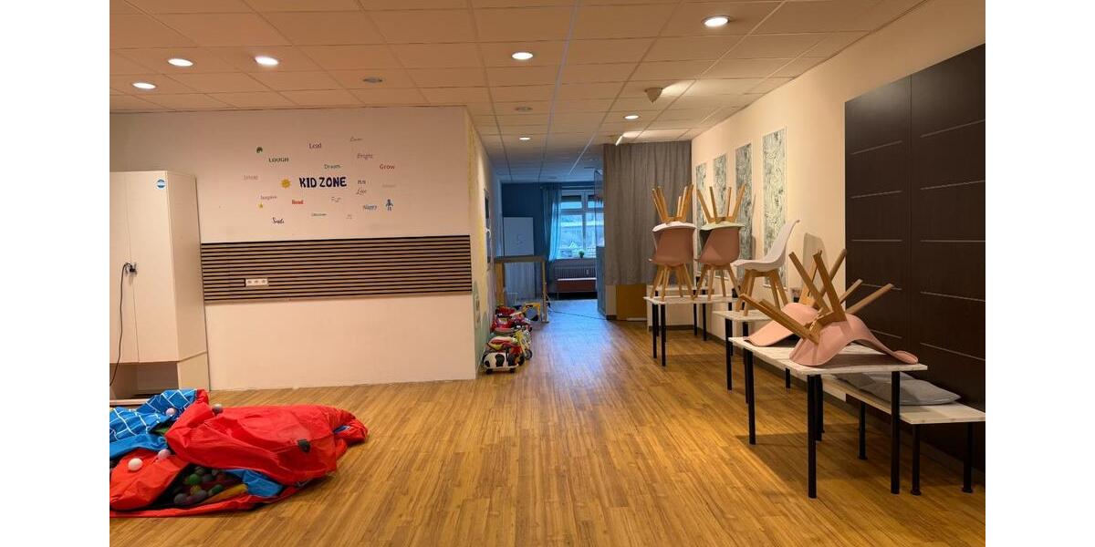 Gewerbeobjekt Titisee-Neustadt Neustadt - 1.700&euro; | Angebot:25866812