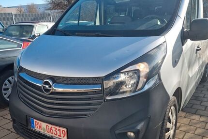 Opel Vivaro 325.000 km 9.800 &euro; Zimmern ob Rottweil 78658