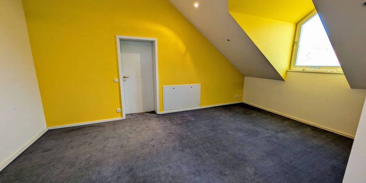 Einfamilienhaus Tuttlingen - 8 Zimmer, 299 m&sup2;, 550.000&euro; | Angebot:25708565