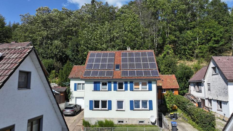 Mehrfamilienhaus, Wohnhaus Lenzkirch - 10 Zimmer, 220 m&sup2;, 390.000&euro; | Angebot:25544786