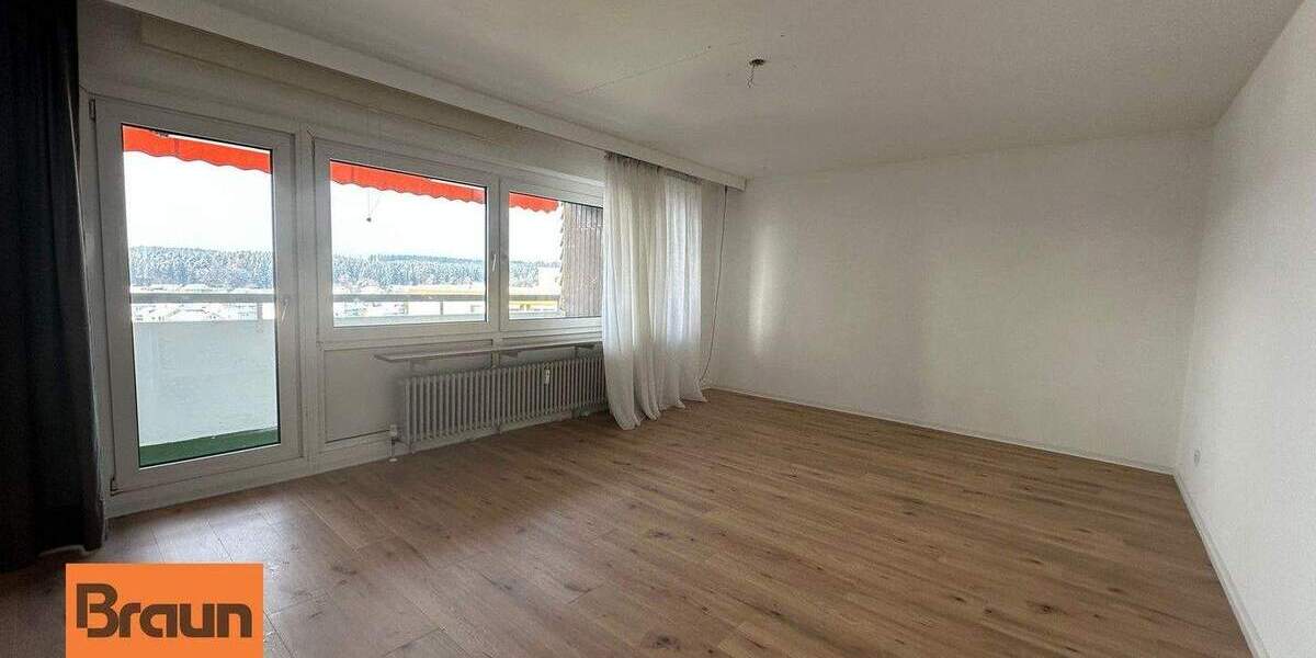Etagenwohnung Villingen-Schwenningen Schwenningen - 4 Zimmer, 108 m&sup2;, 195.000&euro; | Angebot:25878670