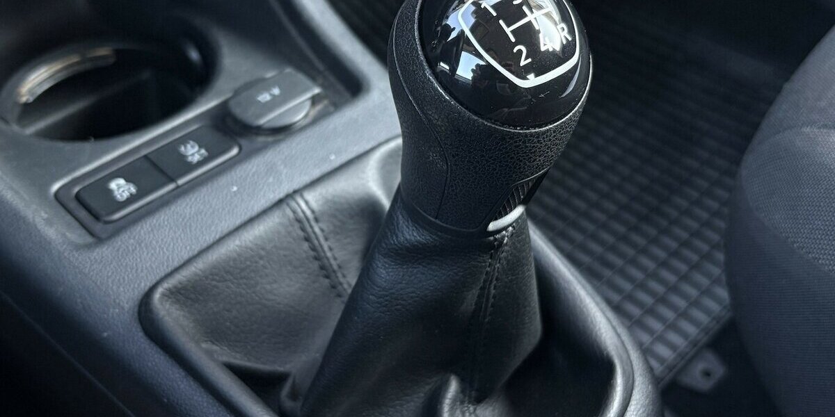 VW up! 1.0 TSI move PDC/KLIMAANLAGE/AUX/ISOFIX 125.127 km 5.900 &euro; Villingen-Schwenningen 78054