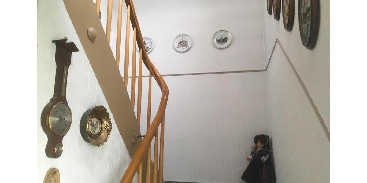 Einfamilienhaus Gosheim - 9 Zimmer, 160 m&sup2;, 360.000&euro; | Angebot:23383841