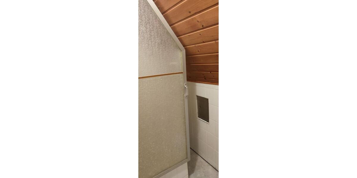 Dachgeschoßwohnung Villingen-Schwenningen Schwenningen - 2 Zimmer, 45 m&sup2;, 600&euro; | Angebot:25632672