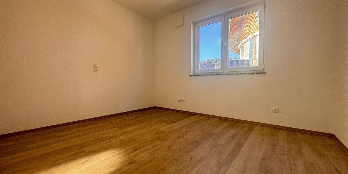 Etagenwohnung Villingen-Schwenningen Schwenningen - 4 Zimmer, 90 m&sup2;, 383.690&euro; | Angebot:25741905