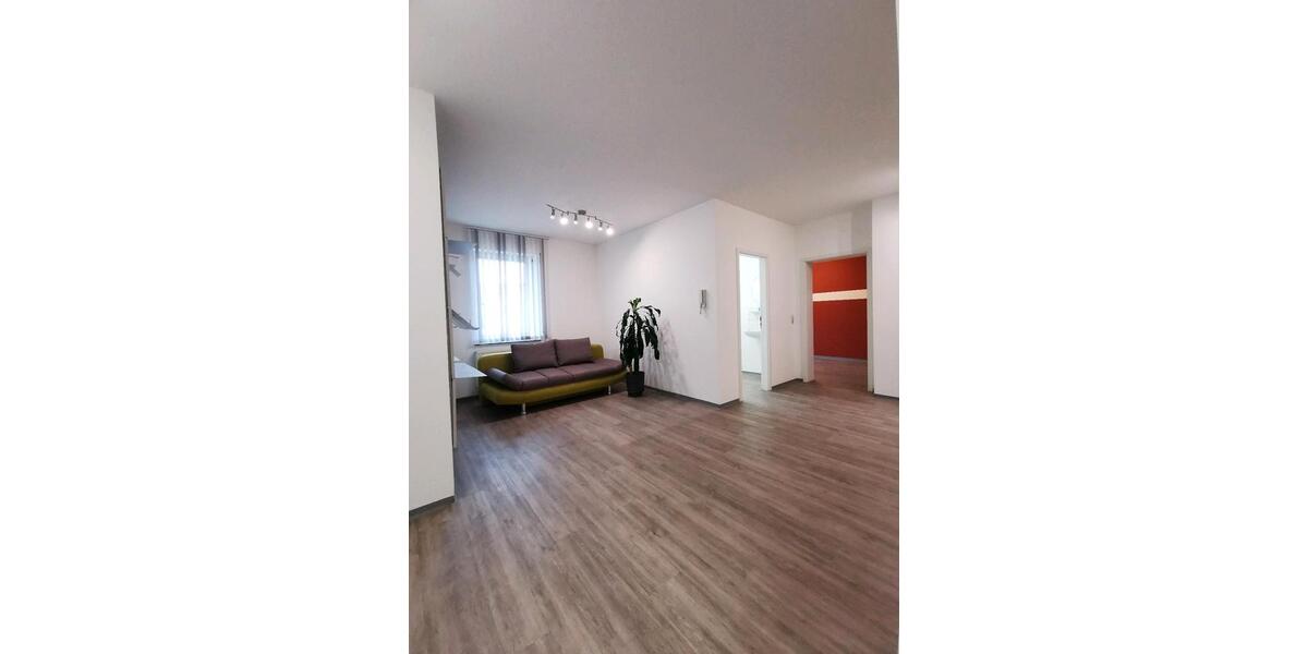 Etagenwohnung Sankt Georgen im Schwarzwald - 7 Zimmer, 102 m&sup2;, 338.000&euro; | Angebot:26677166