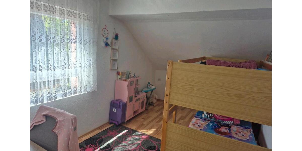 Dachgeschoßwohnung Villingen-Schwenningen Kopsbühl - 4 Zimmer, 91 m&sup2;, 800&euro; | Angebot:26416011