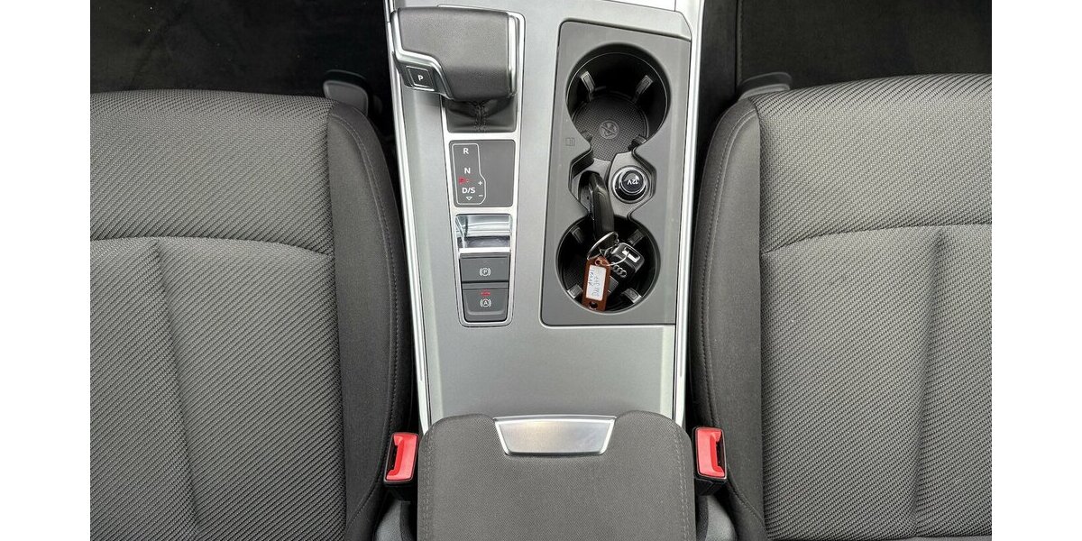 Audi A6 40 TDI BASIS/DSP/AHK/KLIMA/LED/DAB/SHZ/1.HAND 69.941 km 34.900 &euro; Villingen-Schwenningen 78054