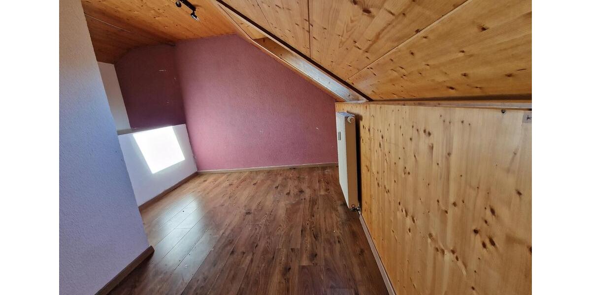 Maisonettenwohnung Tuttlingen - 4 Zimmer, 120 m&sup2;, 1.090&euro; | Angebot:25571635