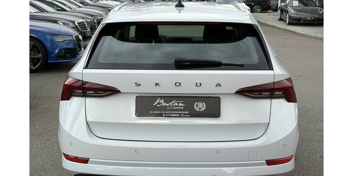 Skoda Octavia 2.0 TDI Combi Style MEMORY/NAVI/CARPLAY 84.033 km 21.800 &euro; Villingen-Schwenningen 78054