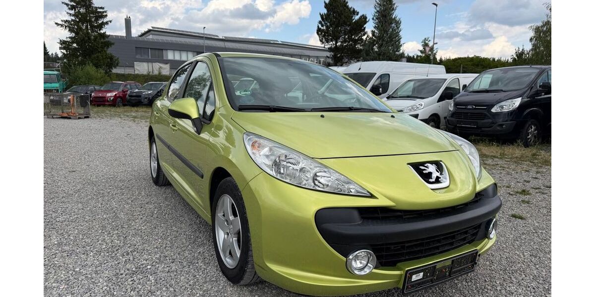 Peugeot 207 157.000 km 1.190 &euro; Schwenningen 78056