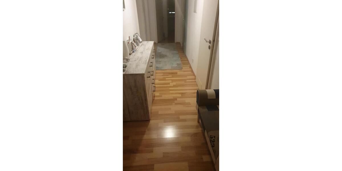 Dachgeschoßwohnung Donaueschingen - 4 Zimmer, 69 m&sup2;, 150.000&euro; | Angebot:25589393