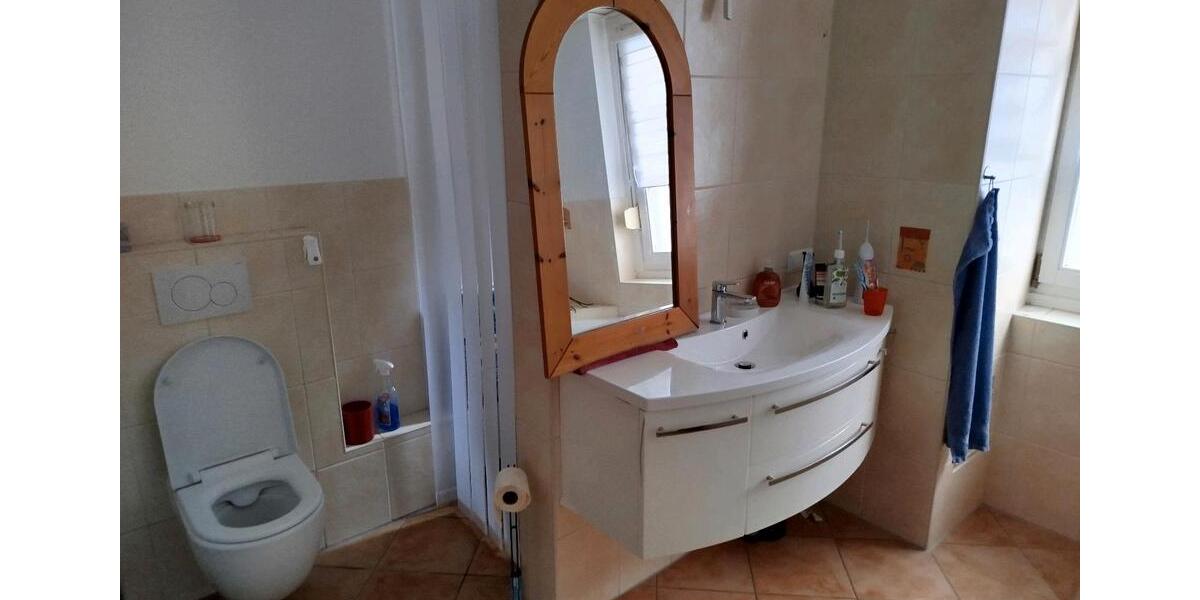 Erdgeschoßwohnung Triberg im Schwarzwald - 4 Zimmer, 107 m&sup2;, 210.000&euro; | Angebot:25886819