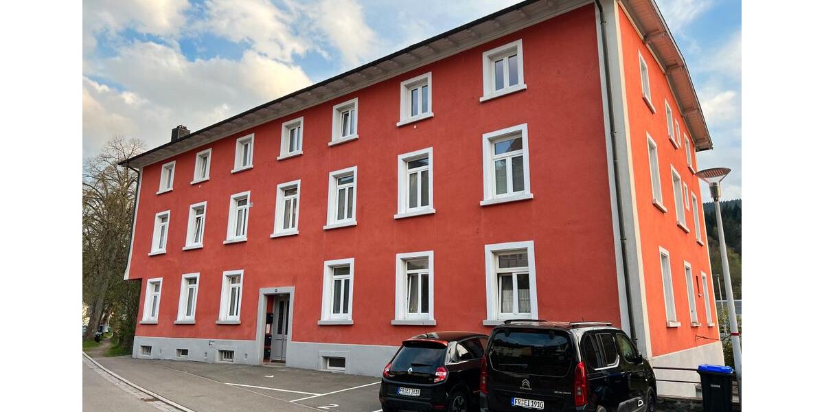 Etagenwohnung Titisee-Neustadt Neustadt - 5 Zimmer, 135 m&sup2;, 1.200&euro; | Angebot:25510125