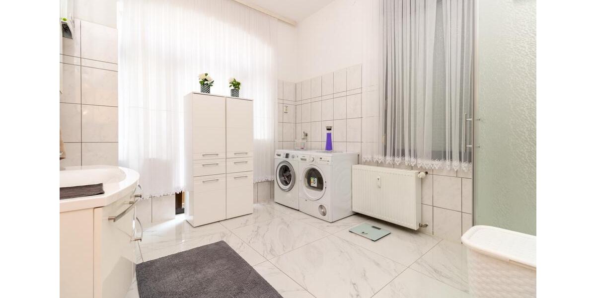 Etagenwohnung Deißlingen - 4 Zimmer, 148 m&sup2;, 1.350&euro; | Angebot:25867099