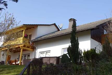 Haus Bonndorf - 7 Zimmer, 206 m&sup2;, 470.000&euro; | Angebot:25221649