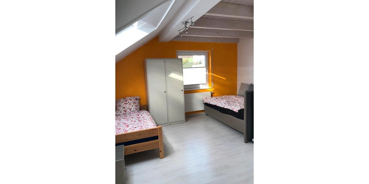 Dachgeschoßwohnung Rietheim-Weilheim Weilheim - 2 Zimmer, 90 m&sup2;, 880&euro; | Angebot:26022405