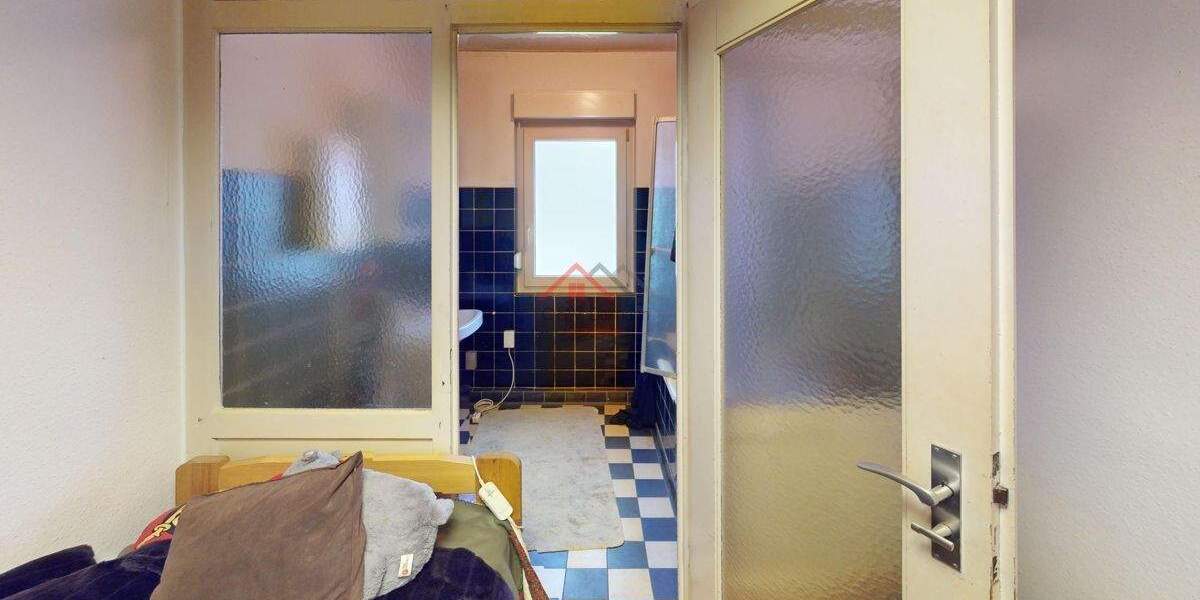 Doppelhaushälfte Tuttlingen - 6 Zimmer, 150 m&sup2;, 135.000&euro; | Angebot:25667764