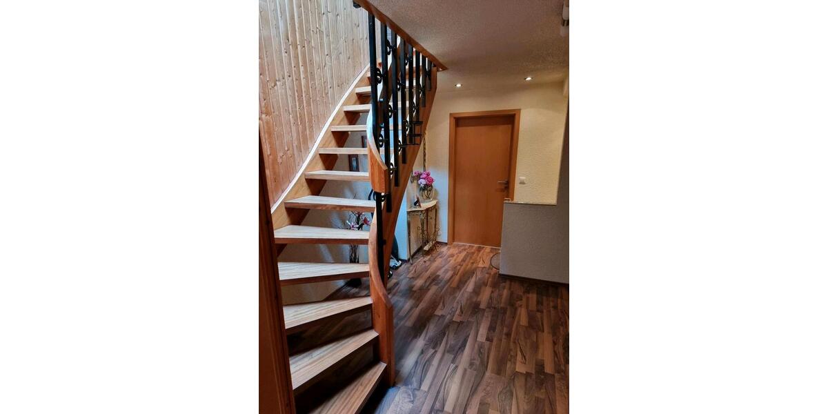 Doppelhaushälfte Blumberg - 5 Zimmer, 165 m&sup2;, 450.000&euro; | Angebot:26517899