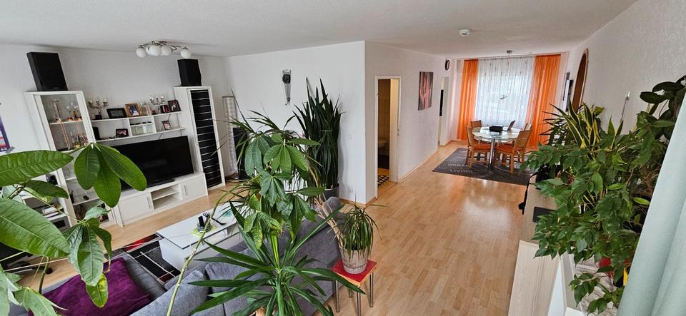 Etagenwohnung Villingen-Schwenningen Schwenningen - 3.5 Zimmer, 92 m&sup2;, 210.000&euro; | Angebot:26851517