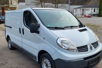 Renault Trafic 91.000 km 6.450 &euro; ROTTWEIL 78628