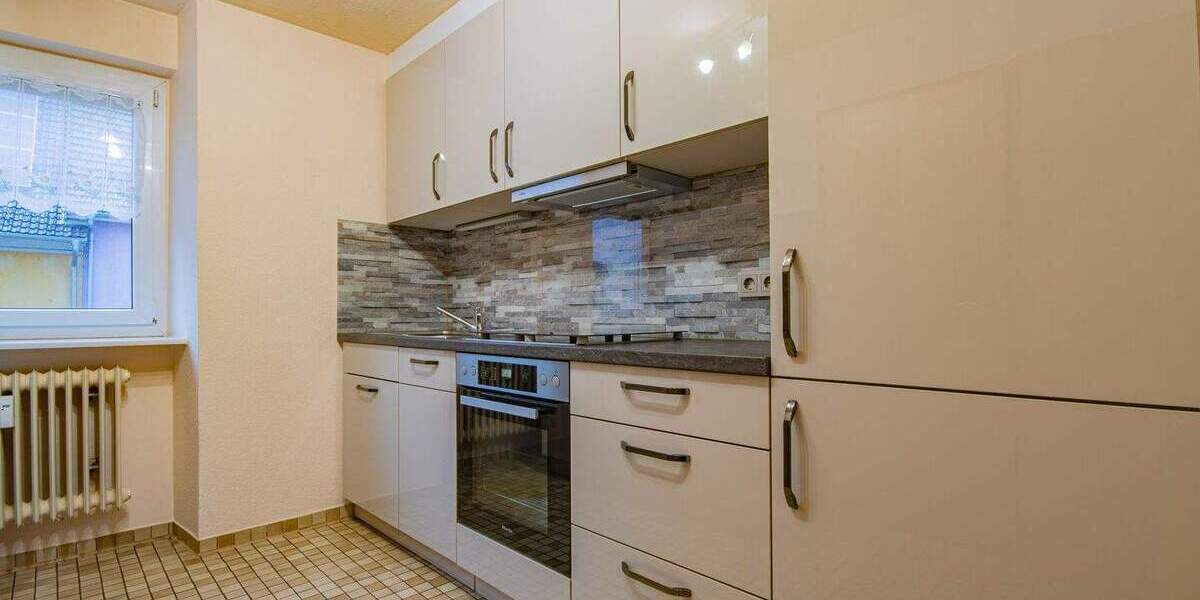 Etagenwohnung Bonndorf - 4 Zimmer, 93 m&sup2;, 199.000&euro; | Angebot:25741789