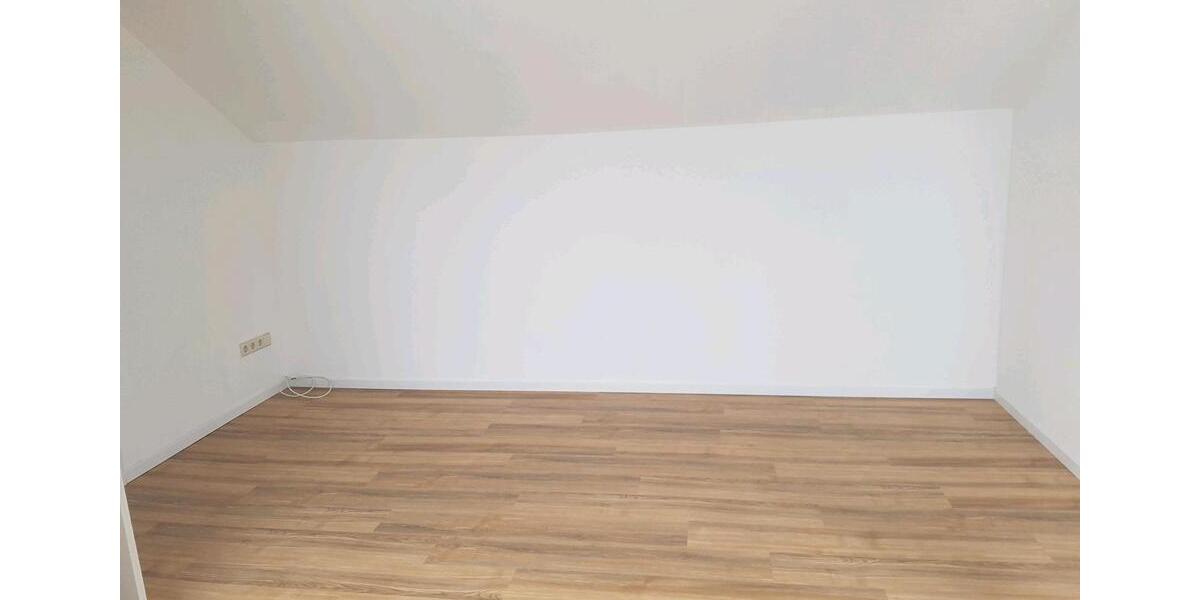 Dachgeschoßwohnung Dunningen - 2 Zimmer, 62 m&sup2;, 590&euro; | Angebot:25903836