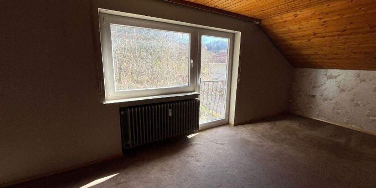 Mehrfamilienhaus, Wohnhaus Deisslingen Deißlingen - 8 Zimmer, 240 m&sup2;, 350.000&euro; | Angebot:25782549
