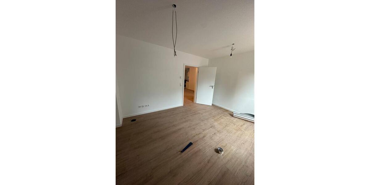 Terrassenwohnung Villingen-Schwenningen Schwenningen - 3.5 Zimmer, 83 m&sup2;, 1.500&euro; | Angebot:25512951